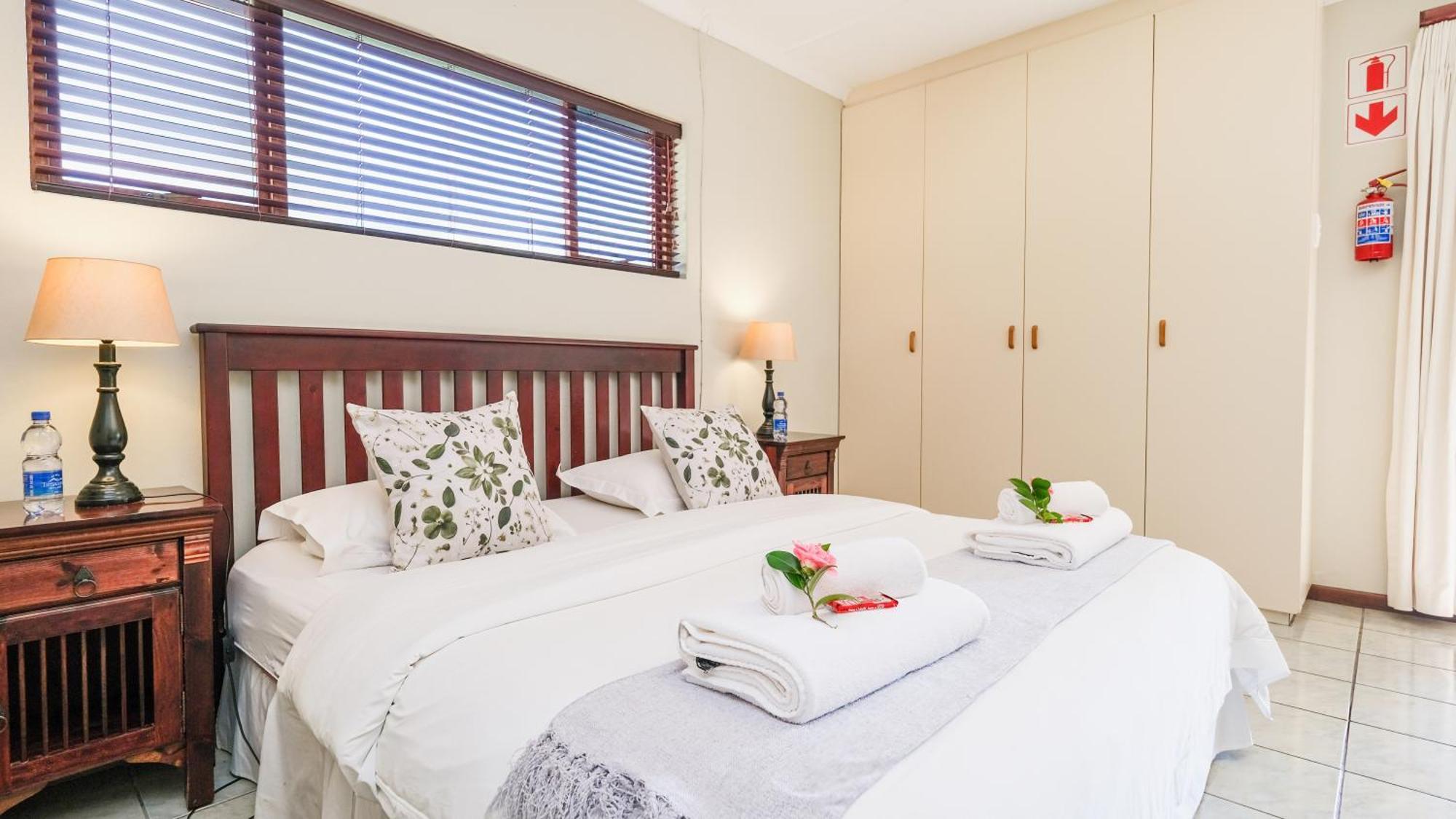 Hildesheim Guest Lodge Уилдернесс Экстерьер фото